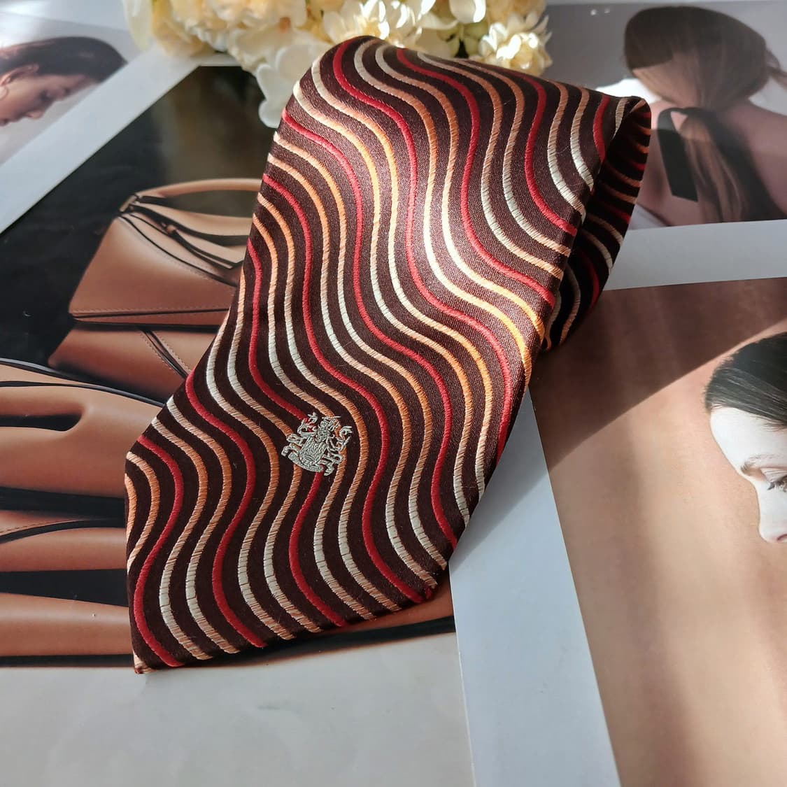 아쿠아스큐텀 실크 브라운 웨이브 넥타이 9.3cm A+등급 A19193
 상품이미지2