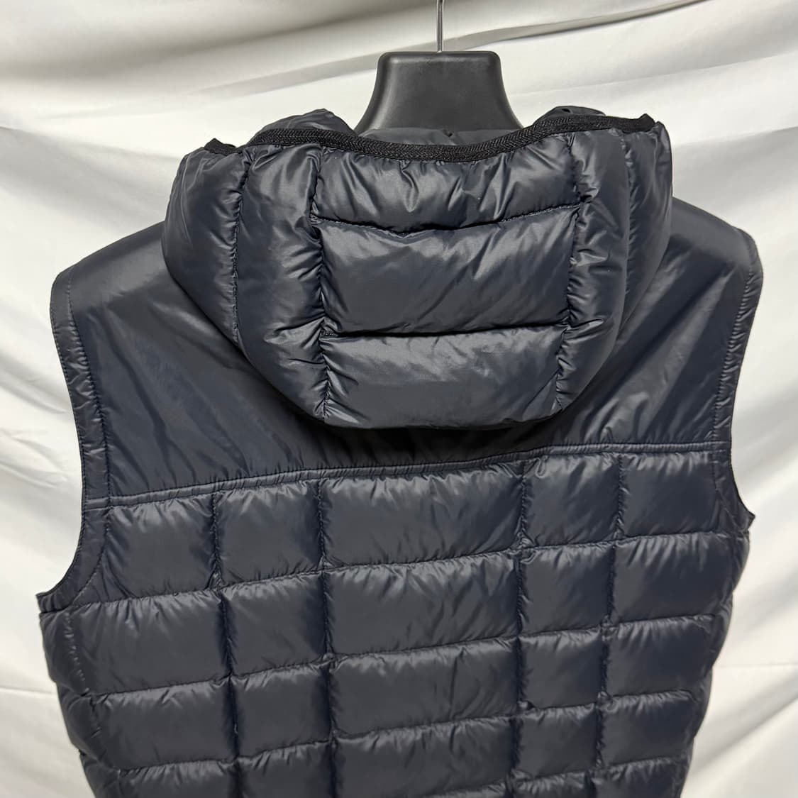 [S+급/S] 크롬하츠 패디드 후드 패딩조끼 블랙 상품이미지5