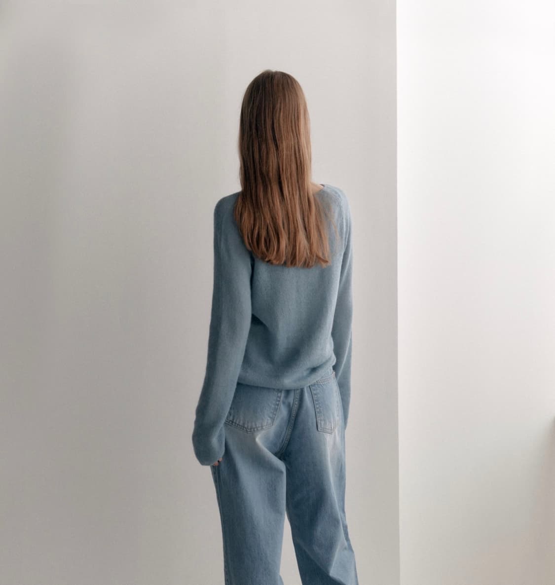 로우클래식 KIDMOHAIR SWEATER 블루 상품이미지2