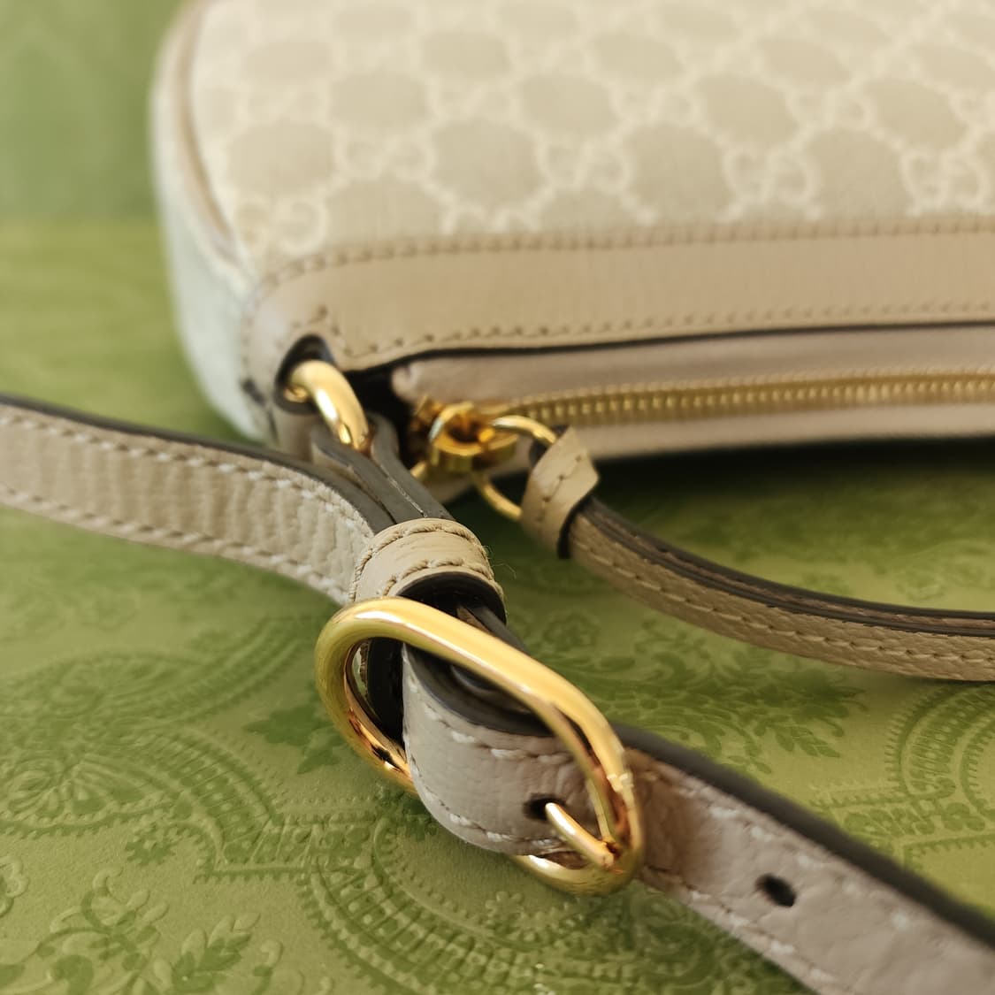 전시품급 구찌 GG 수프림 오피디아 숄더백 스몰 베이지 상품이미지3