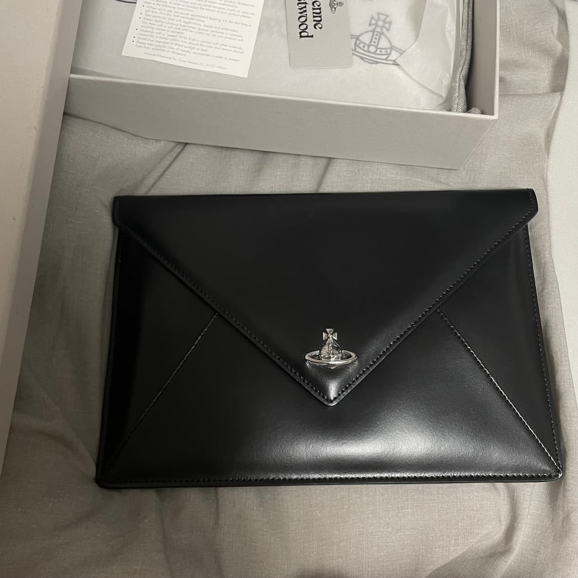 비비안웨스트우드 클러치 상품이미지2