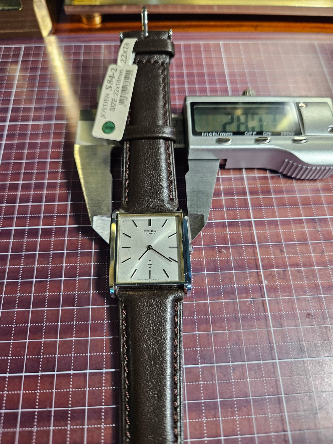 세이코 오리지날 빈티지 탱크 쿼츠 시계 상품이미지3