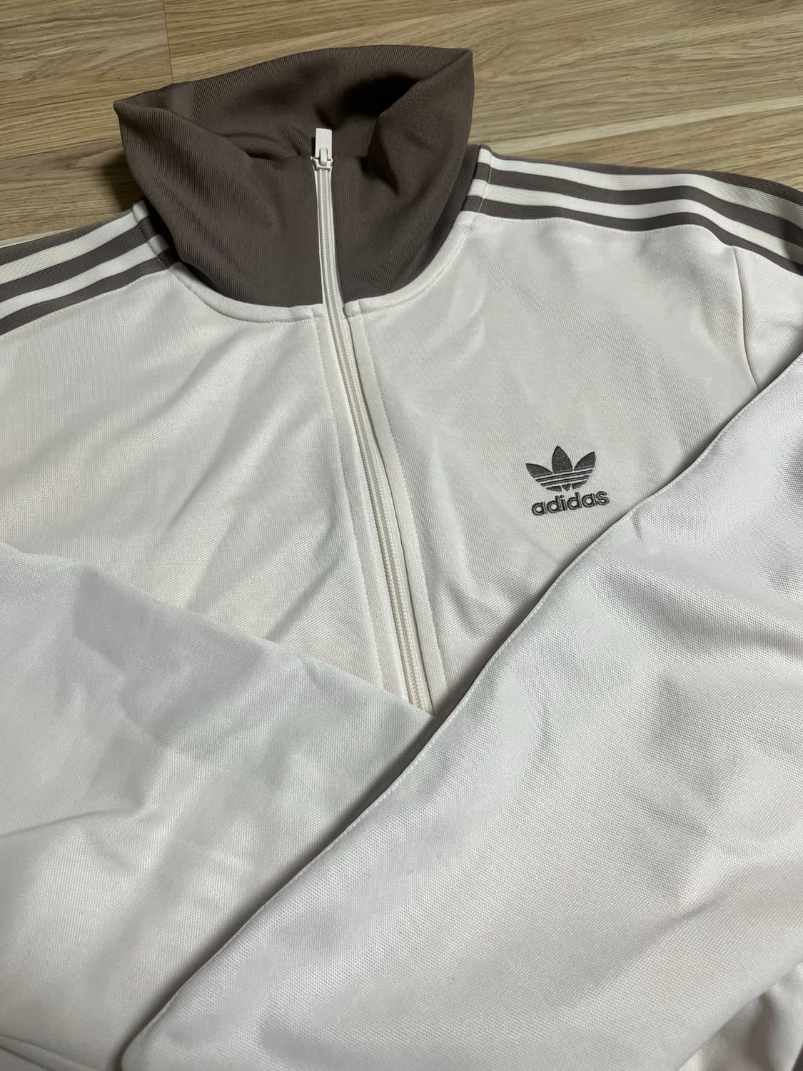 아디다스 바켄바우어 트랙탑 브라운L 상품이미지2