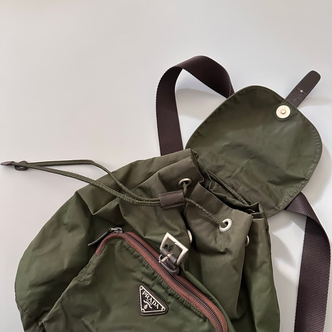 프라다 prada 포코노 나일론 백팩 상품이미지6