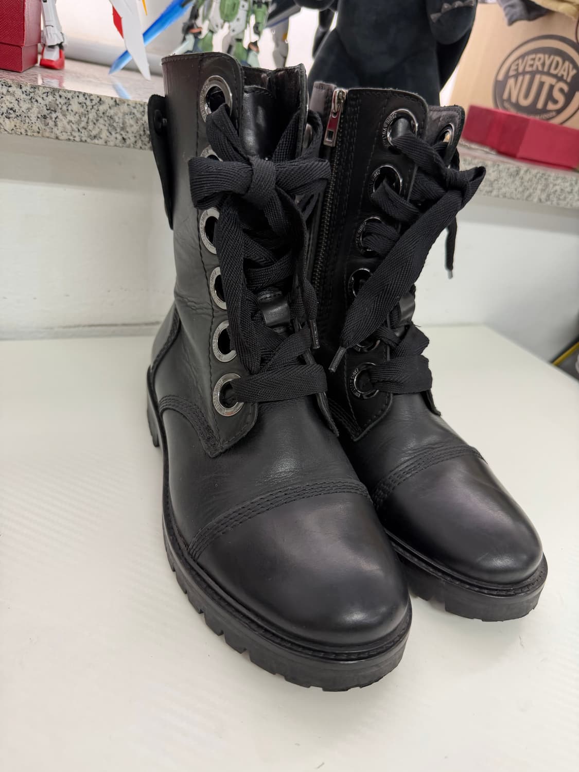 정품) 쟈딕앤볼테르 여성 블랙 워커 부츠 38 상품이미지3