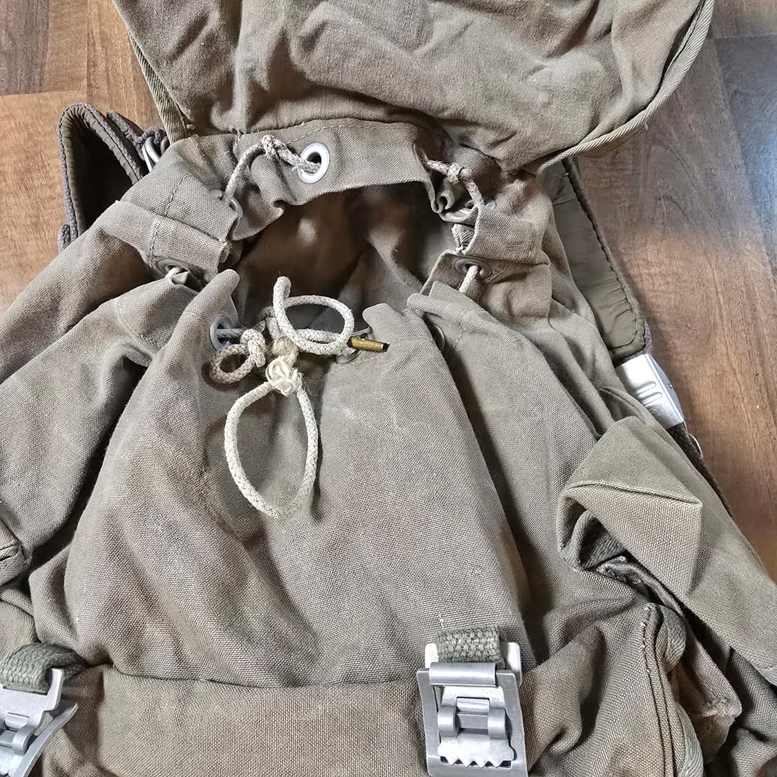 빈티지 60년대 독일군 배낭 25L 상품이미지8