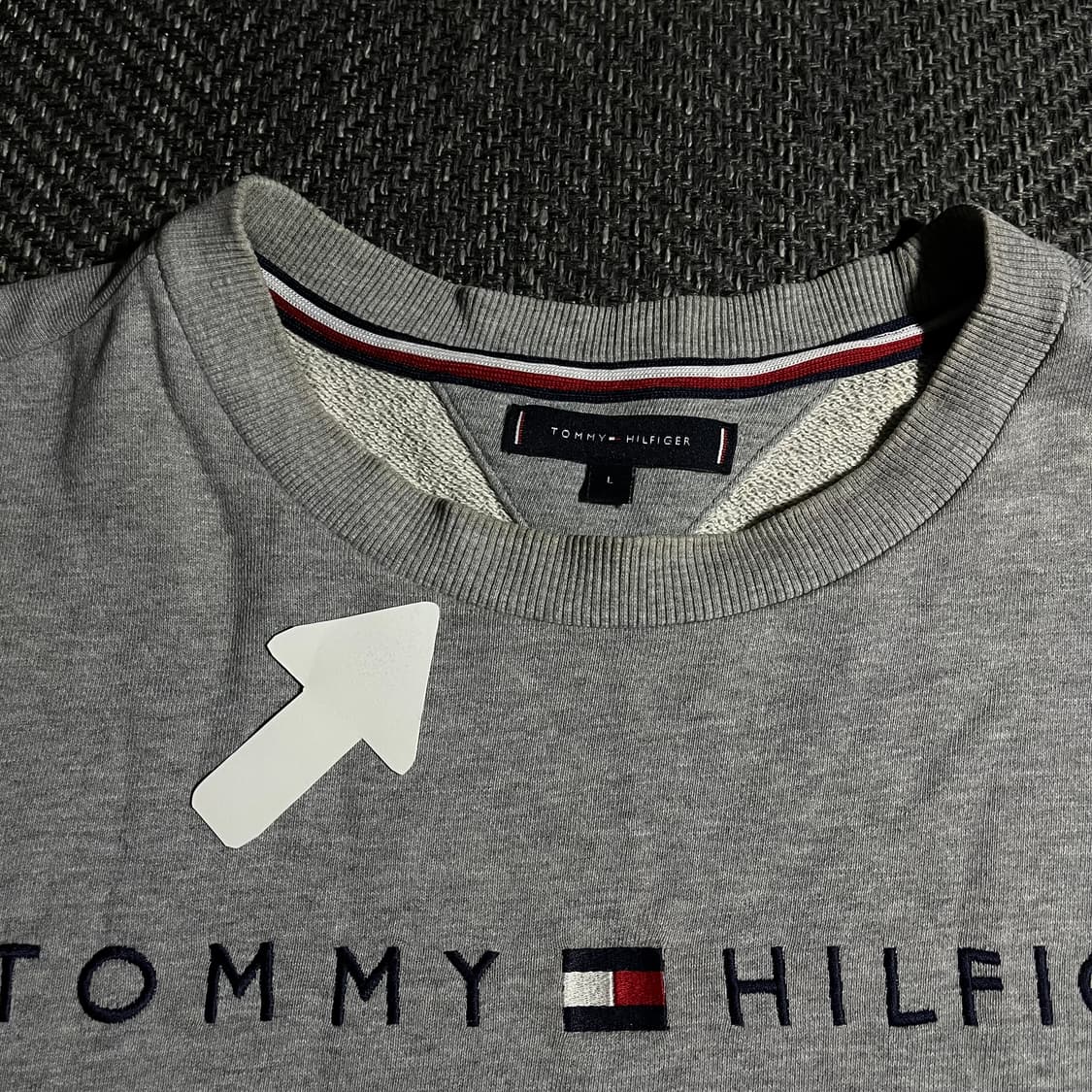[L] TOMMY HILFIGER 타미힐피거 로고 맨투맨 상품이미지6