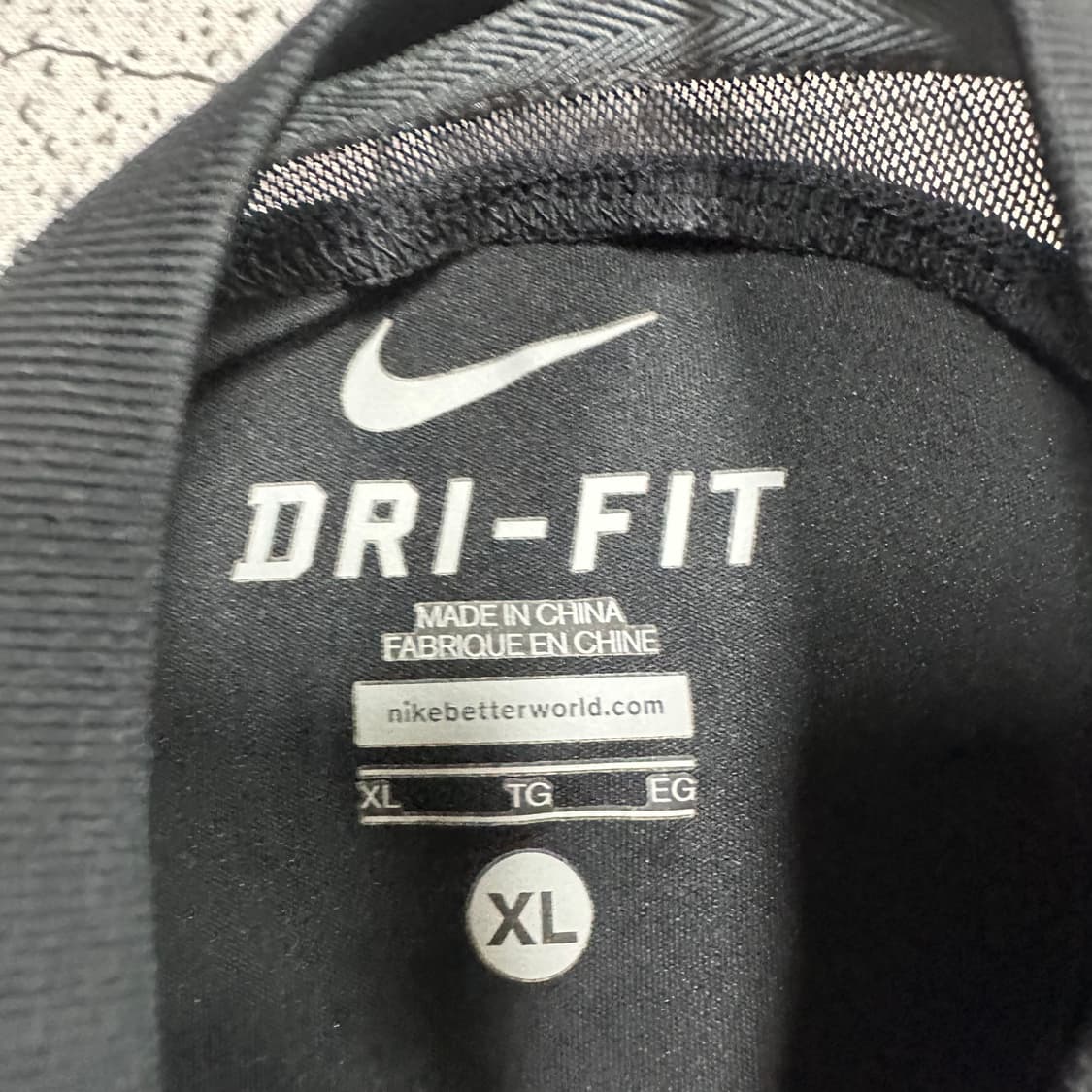 ✨ (바배) 나이키 드라이핏 기능성 블랙 반팔티 상품이미지3