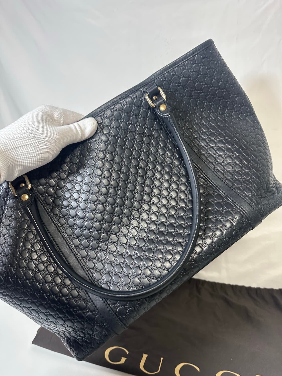 구찌 마이크로시마 토트백 블랙 (OS) 상품이미지6