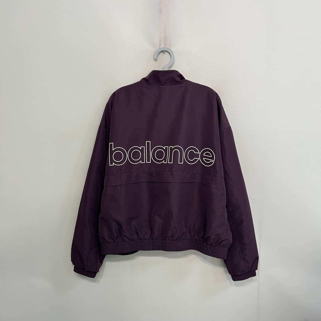 뉴발란스 여성 바람막이 L 상태최상 상품이미지4