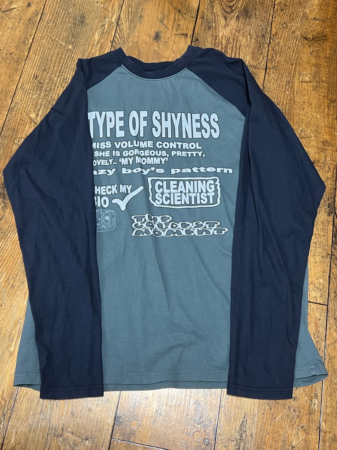 더콜디스트모먼트 롱슬리브 상품이미지1