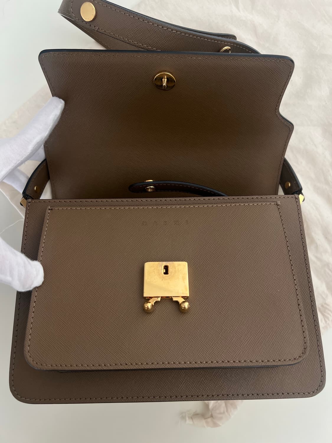 마르니 트렁크 미듐 브라운 상품이미지5