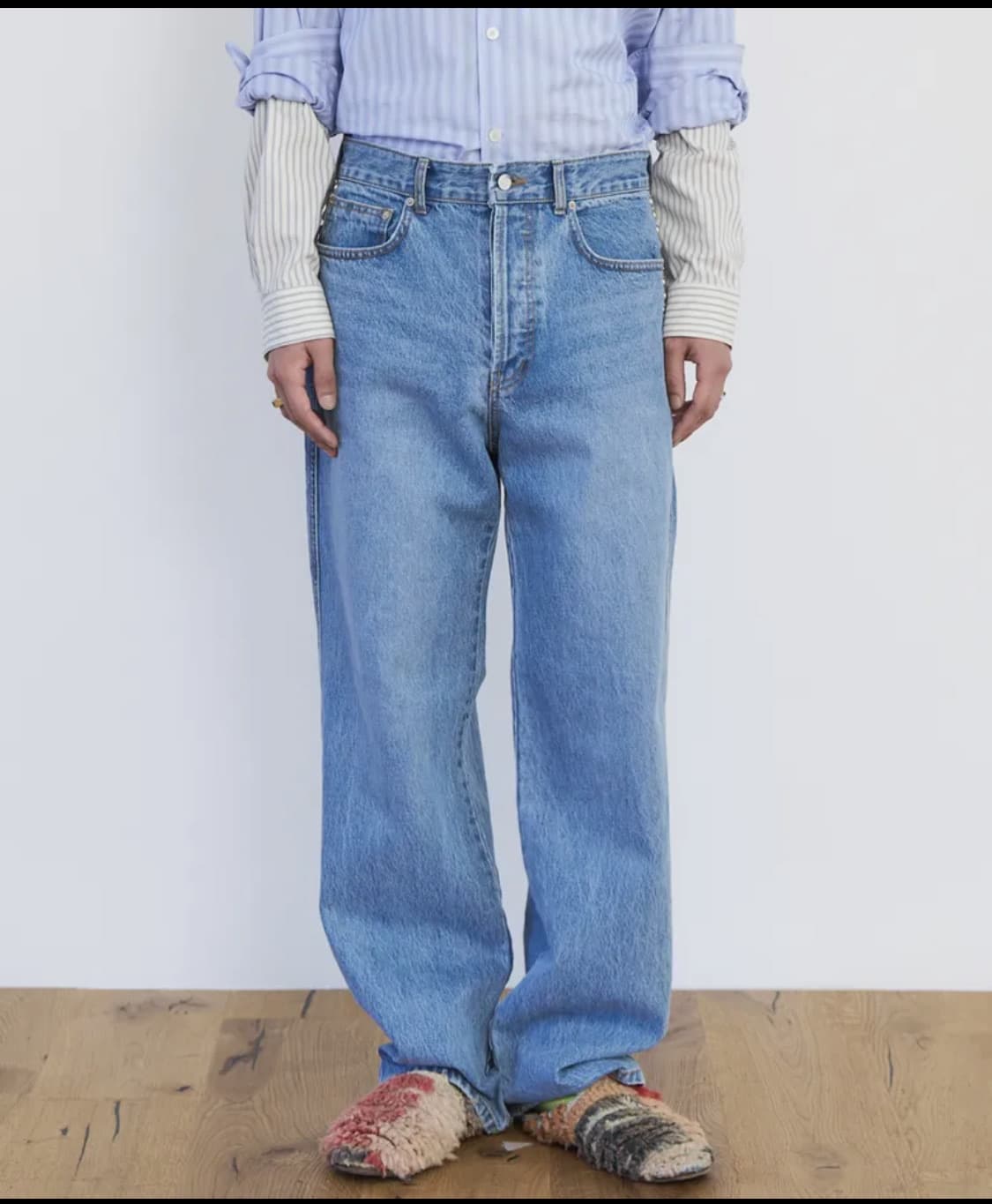 웨스켄 Embroidered Pocket Jeans (Blue) 상품이미지1