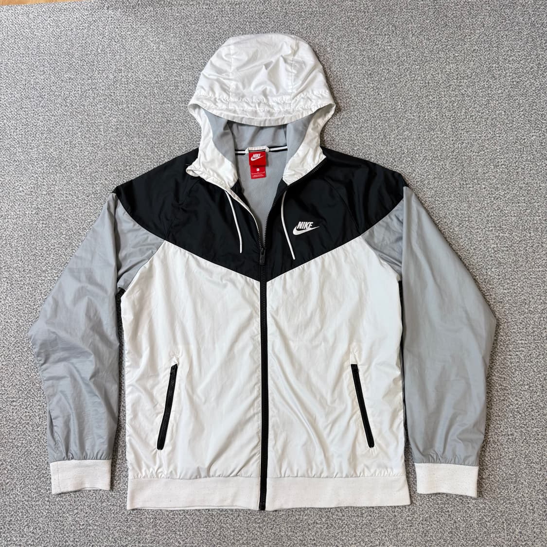 [정가 11만원] 나이키 윈드러너 바람막이 L 상품이미지2