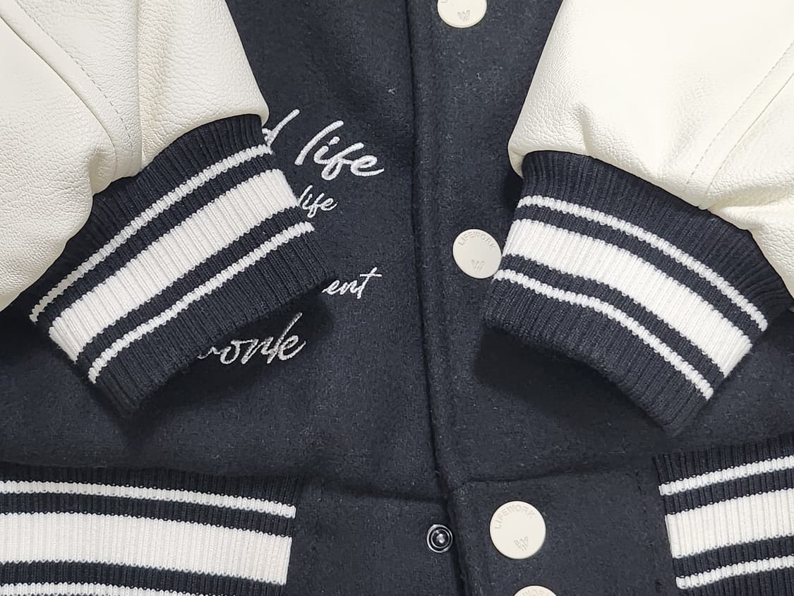 라이프워크 아플리케 힙독 바시티 자켓 상품이미지4