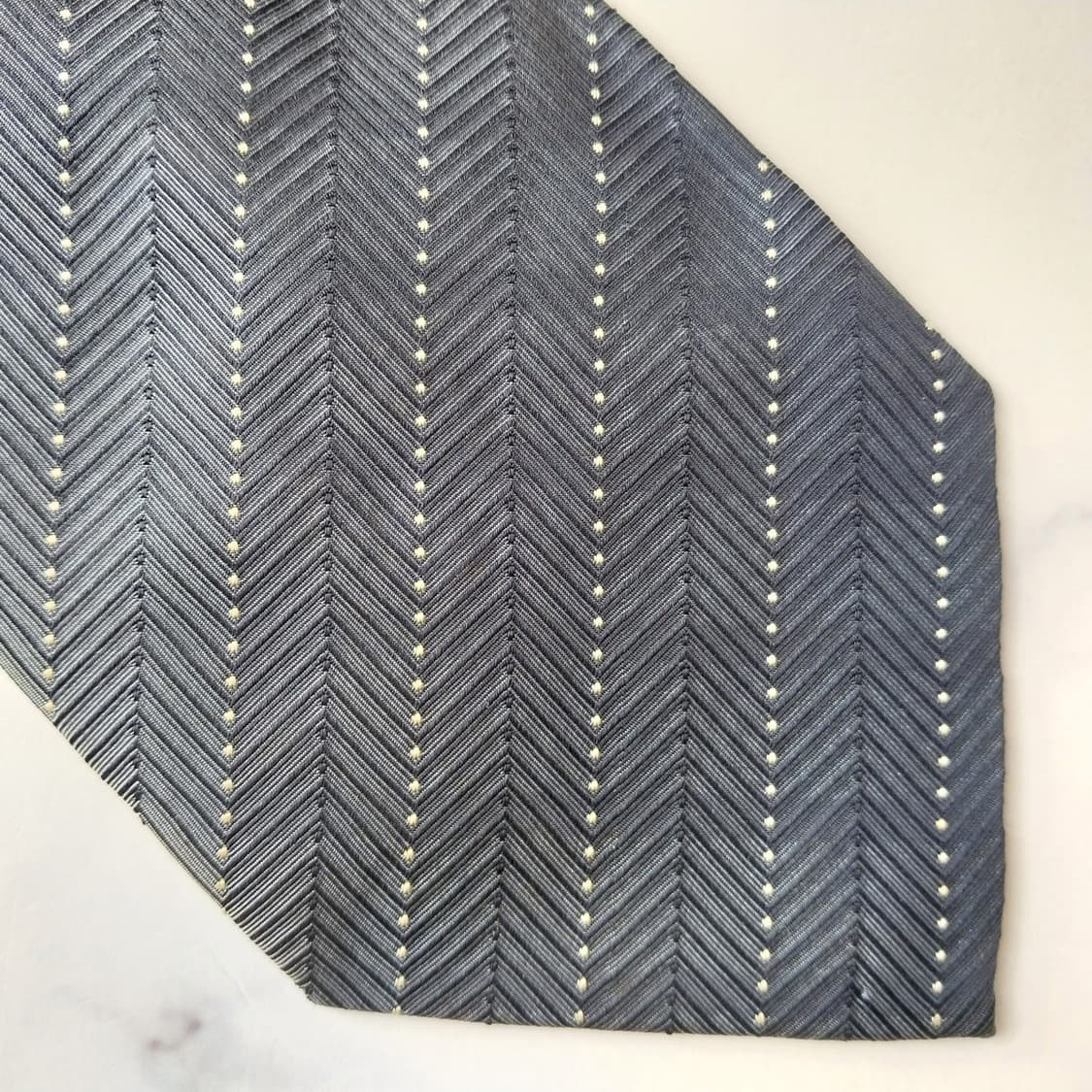 발렌시아가 실크 그레이 패턴 넥타이 9.2cm A등급 K1663
 상품이미지8