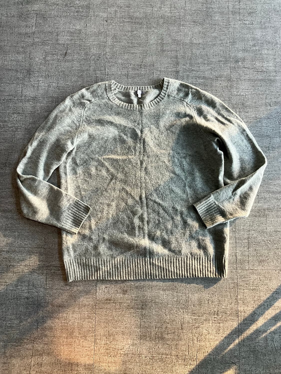 Uniqlo 유니클로 보카시 올드스쿨아메카지 라운드넥 니트스웨터 상품이미지1