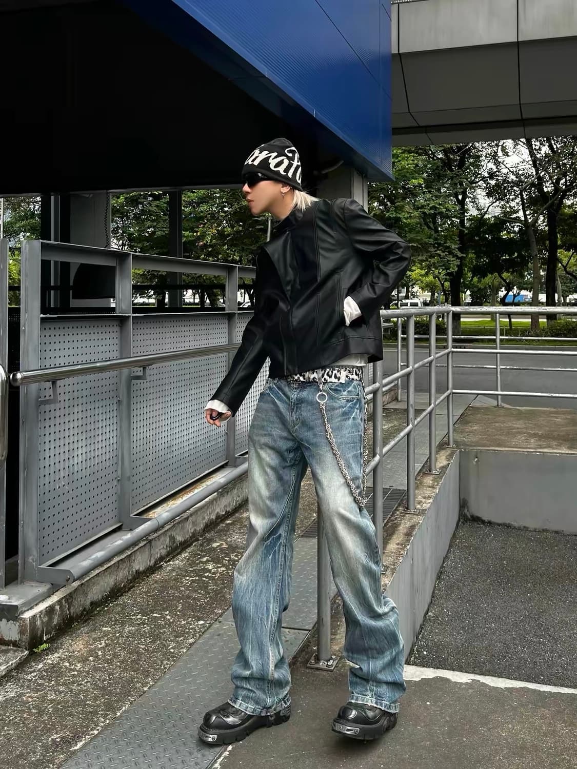 Tsunami Wave Washed Cut Denim 상품이미지8