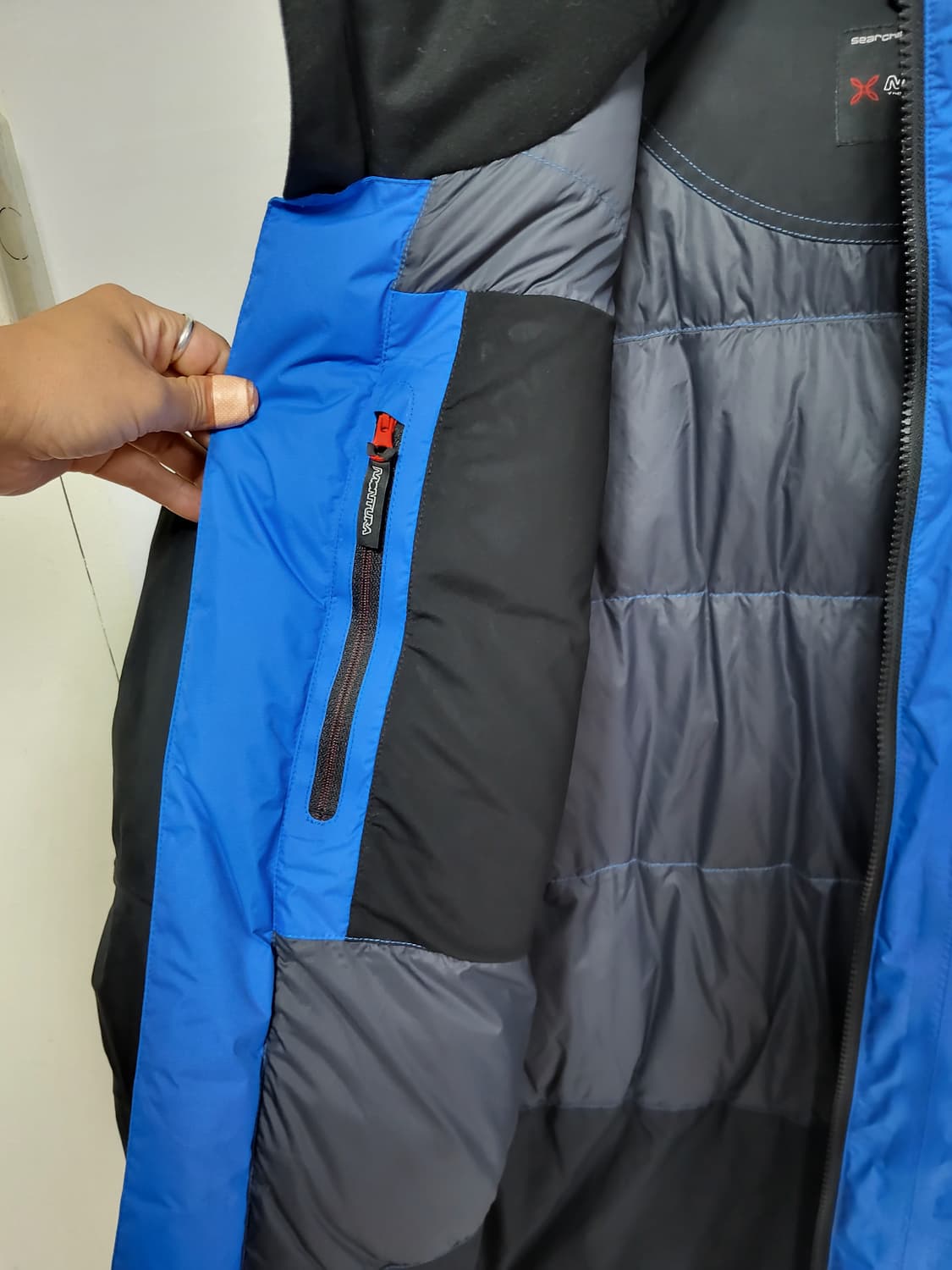 몬츄라 패딩자켓 매장판정품 L사이즈 고어텍스 상품이미지6