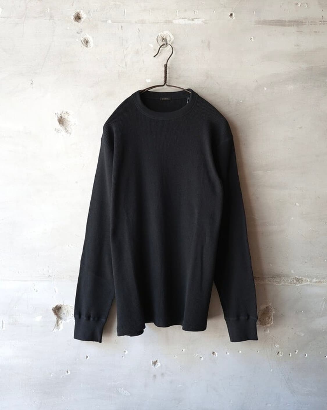 코모리 코모리 코튼 캐시미어 와플 크루 블랙 2 상품이미지1