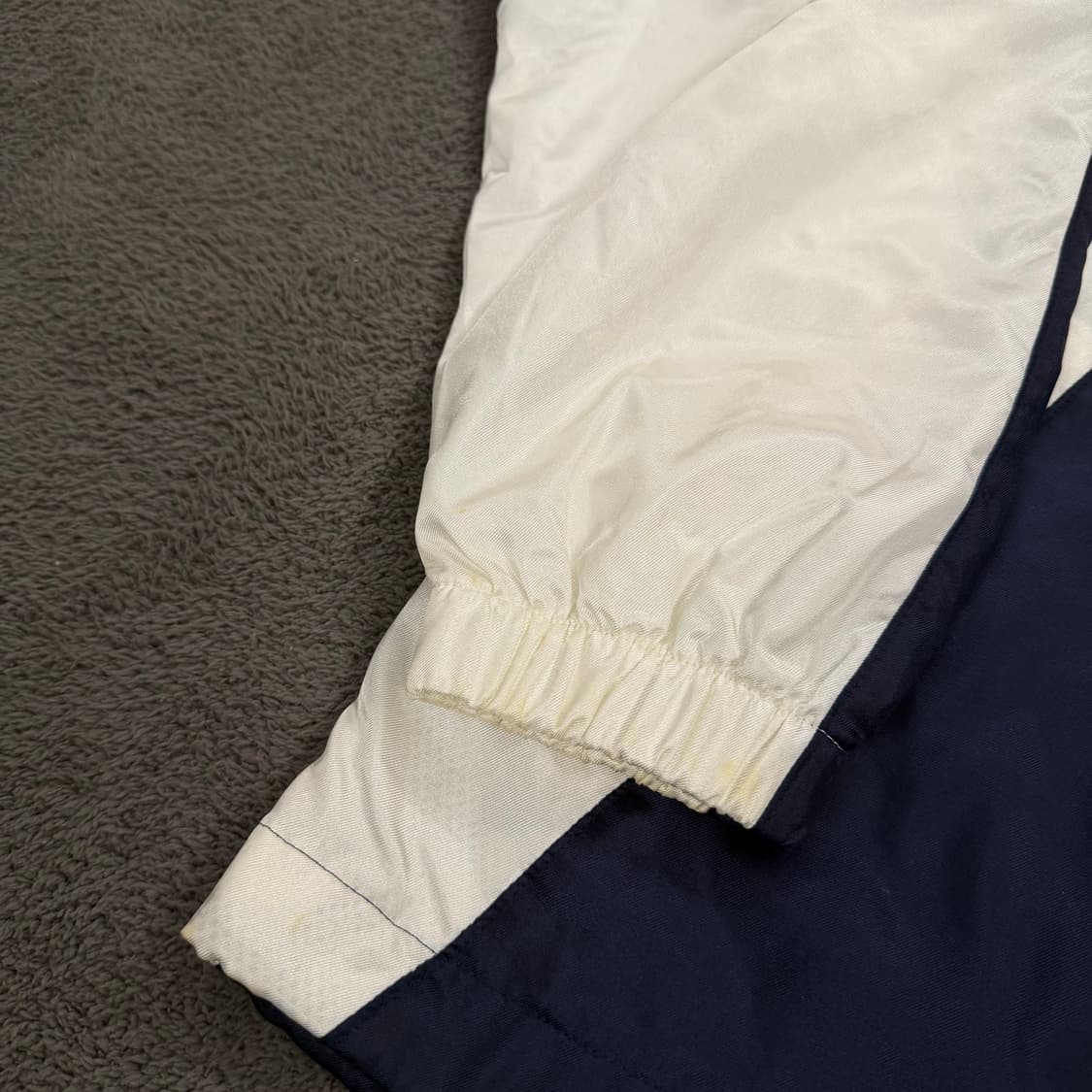 [ 정품/M ] 아식스 올드스쿨 국대 로고 배색 바람막이 상품이미지8