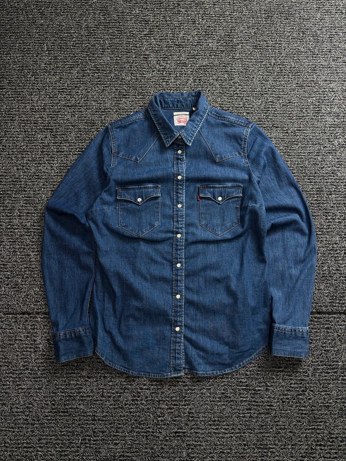 리바이스 USA 오리지날 우먼스 웨스턴 데님 셔츠 1499 상품이미지2