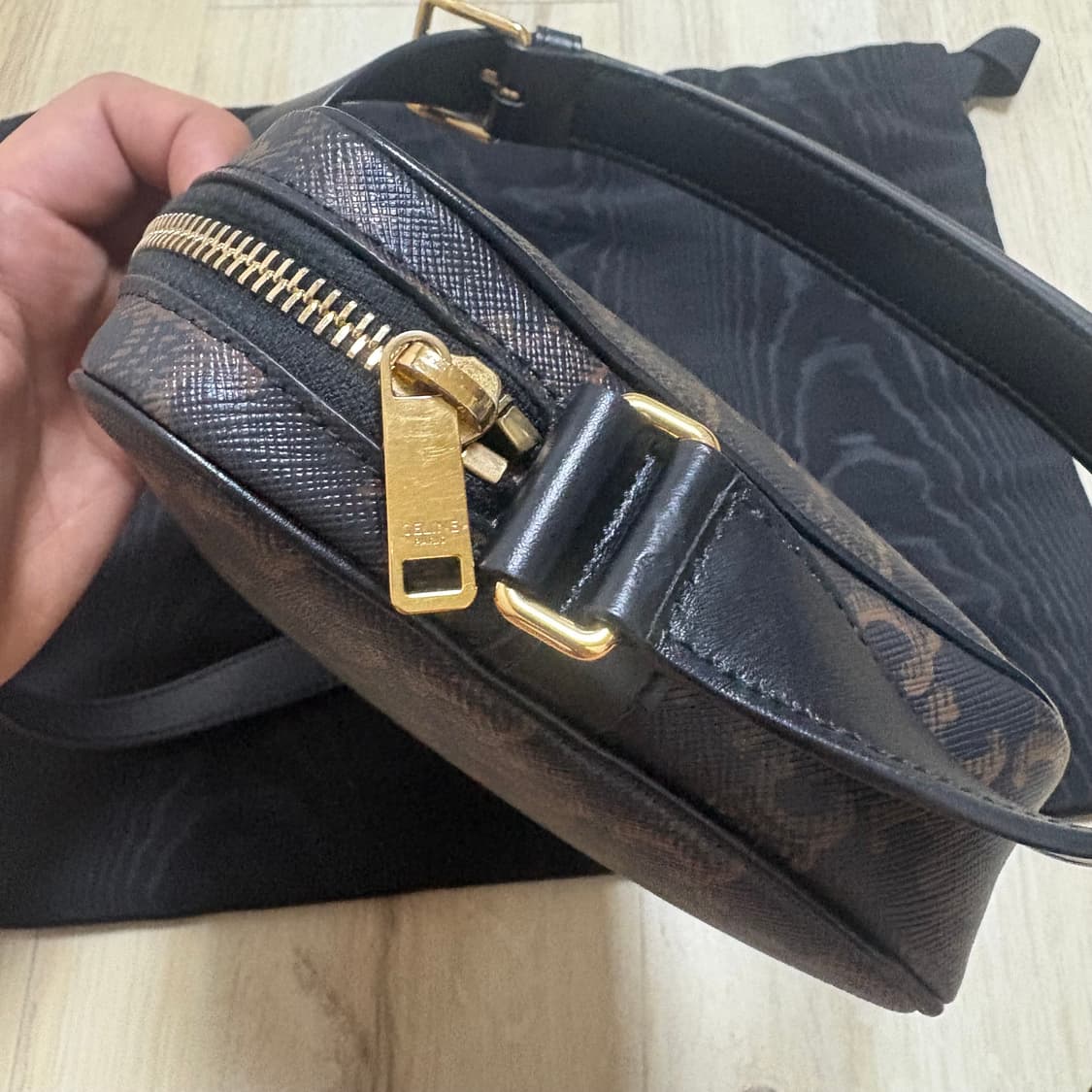 [새상품급] 셀린느 카메라백 상품이미지4