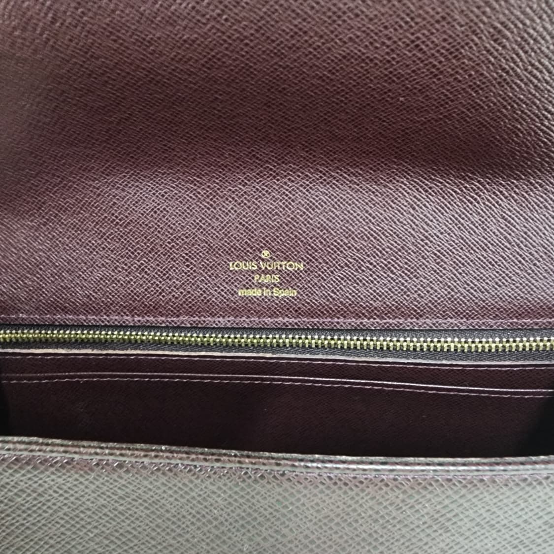 상태양호 루이비통 타이가 세렌가 클러치백 아카주 다크와인 상품이미지7