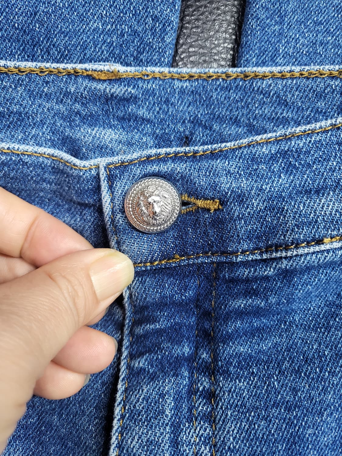 발망 데님 워싱 와이드핏 팬츠 상품이미지4