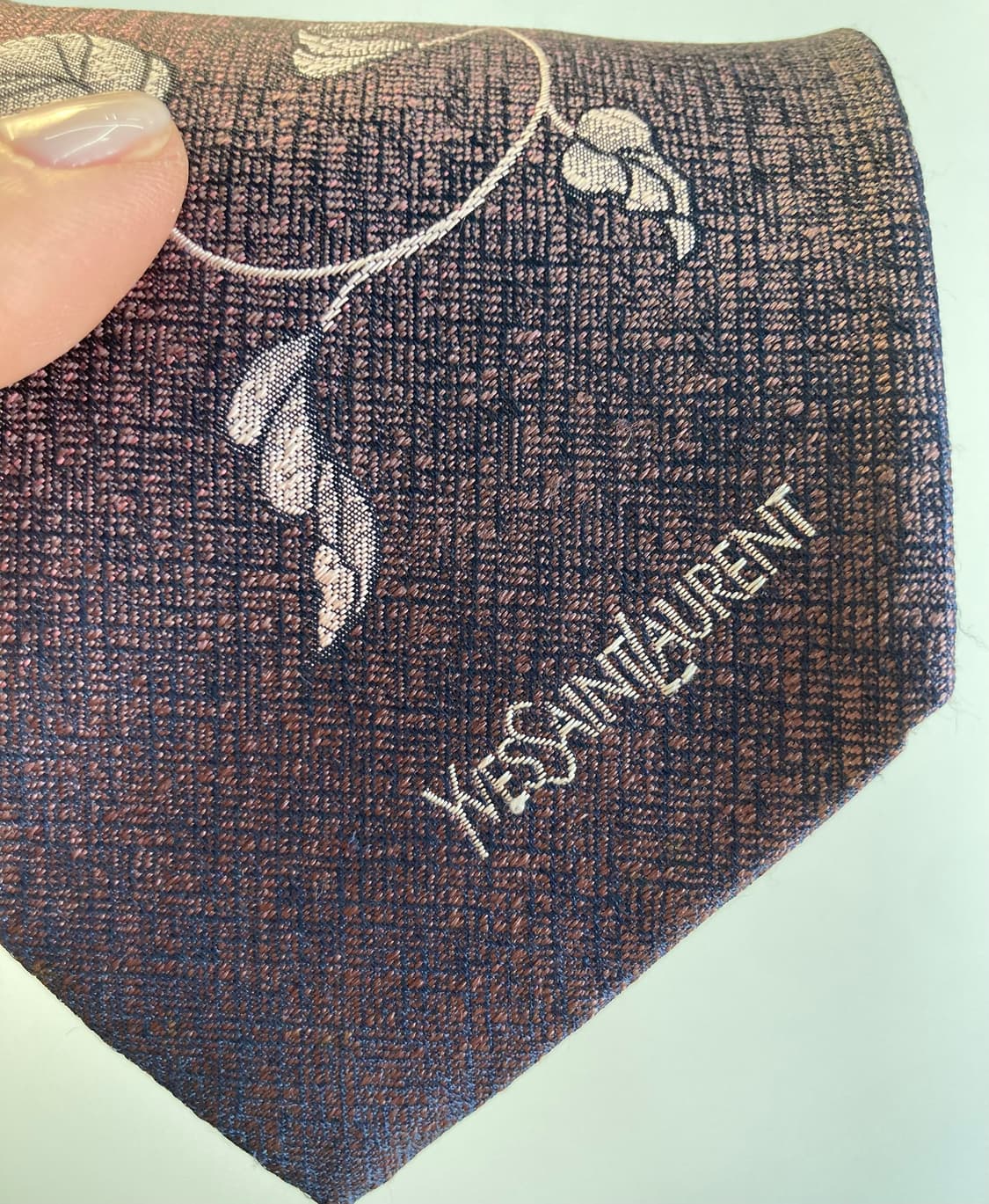 입생로랑 넥타이 상품이미지9