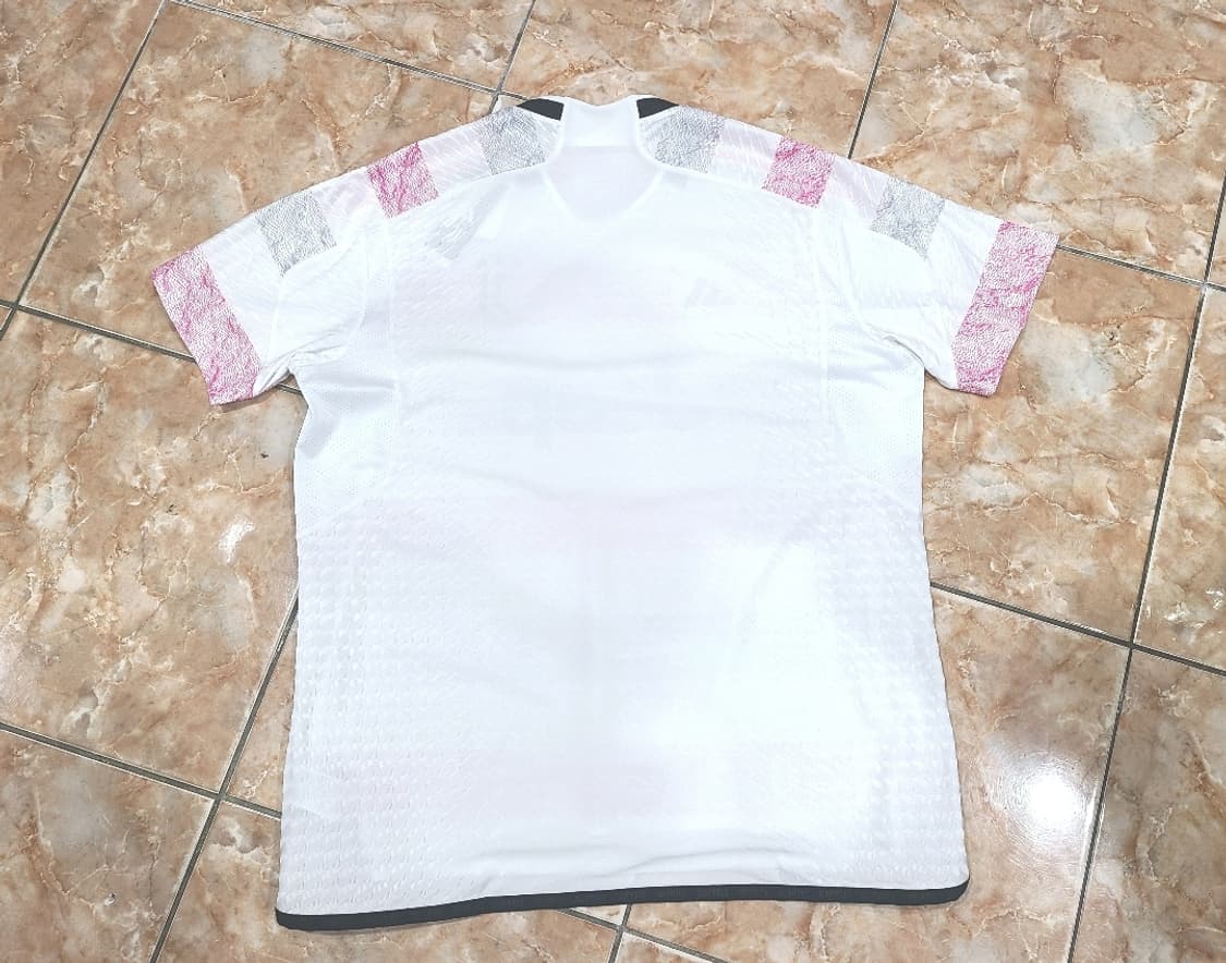 아디다스 23 24 유벤투스 어센틱 축구져지 상품이미지2