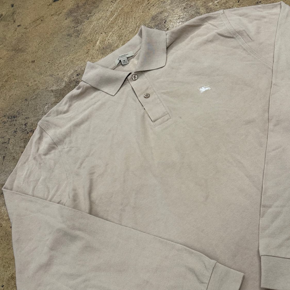 버버리 베이지 카라 롱슬리브  상품이미지1