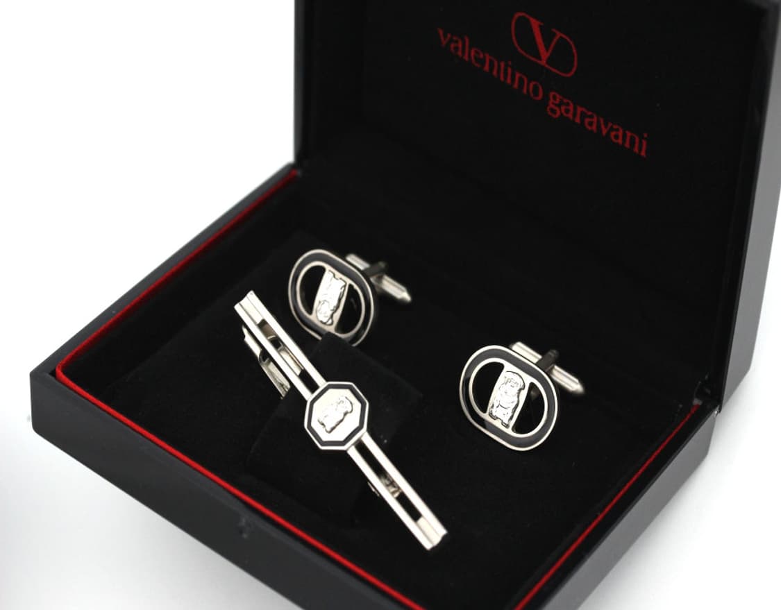 올리버 발렌티노 5.8cm A등급 퍼그 한정판 명품 넥타이핀 커프스 세트 상품이미지1