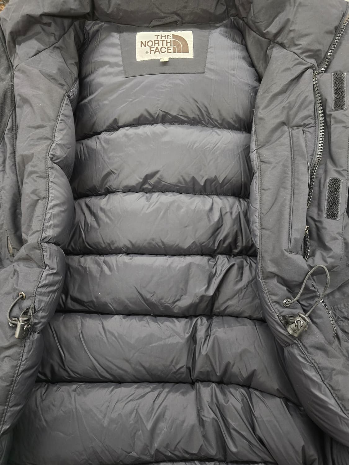 노스페이스 여성 하이벤트800 구스다운 패딩점퍼.  싸이즈 85
 상품이미지6