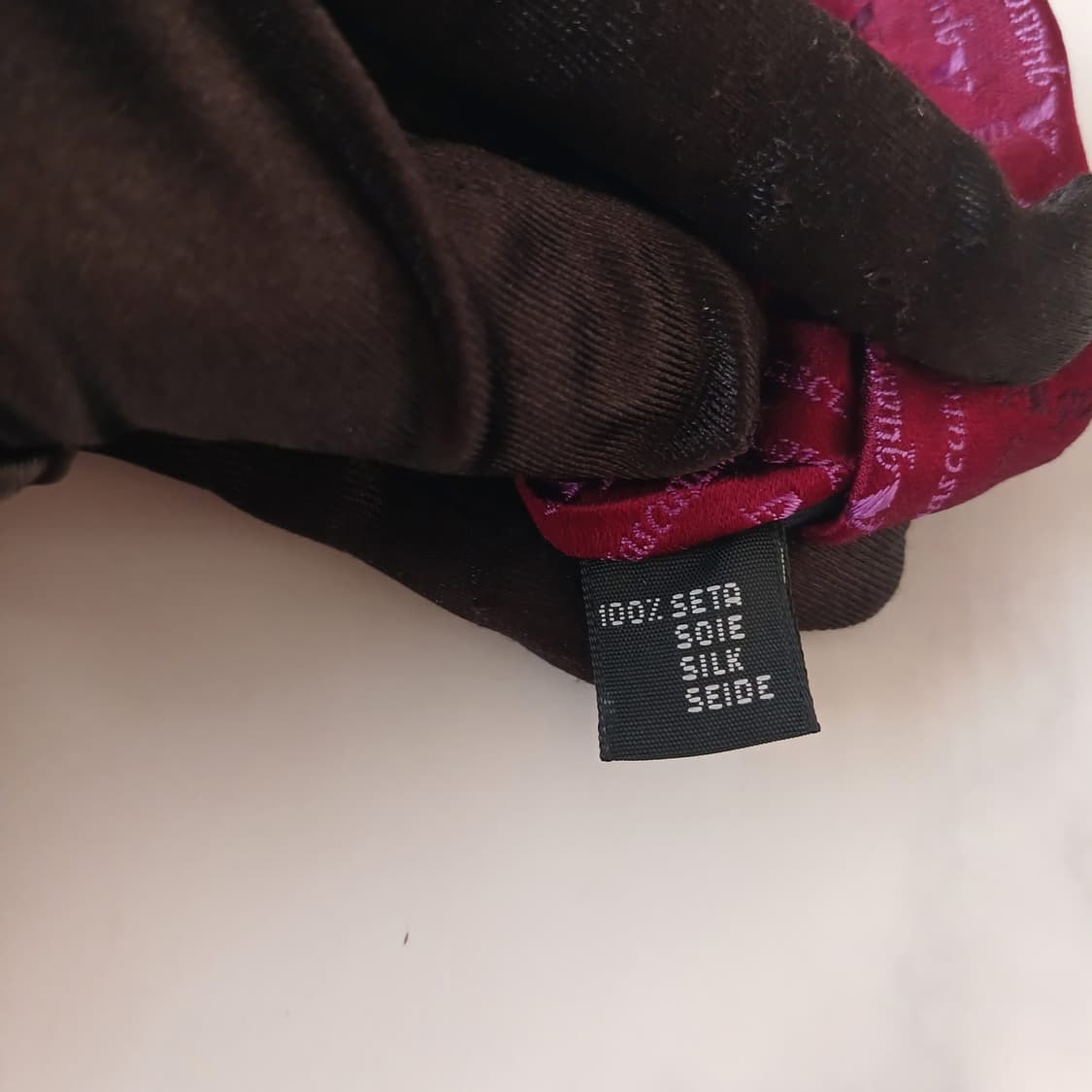 아쿠아스큐텀 실크 로고 자카드 넥타이 8.7cm A+등급 A19114
 상품이미지7