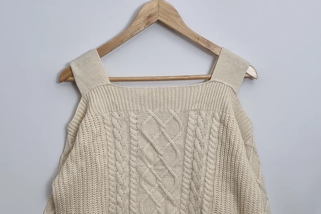 ONE WAY 꽈베기 오프숄더 니트  상품이미지3