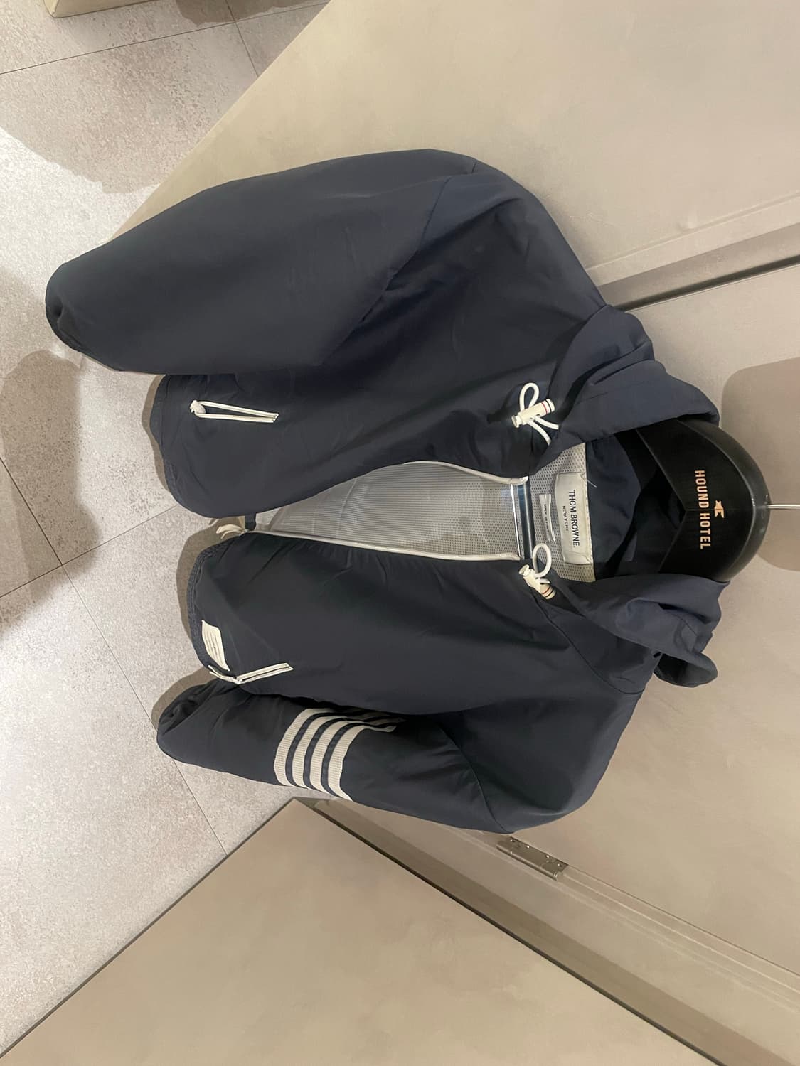 톰브라운 바람막이  상품이미지1