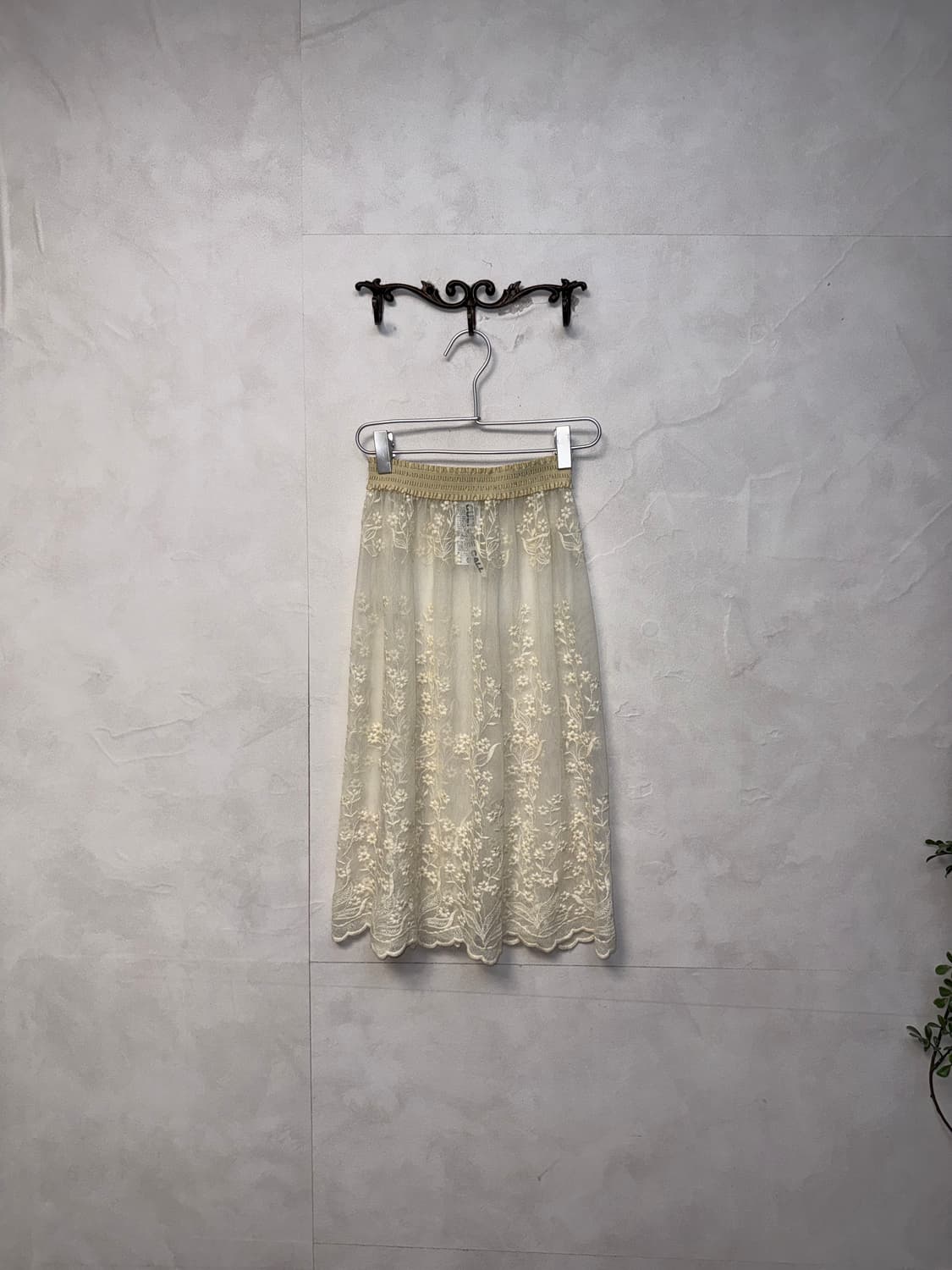 Culture call ivory floral lace skirt  상품이미지1