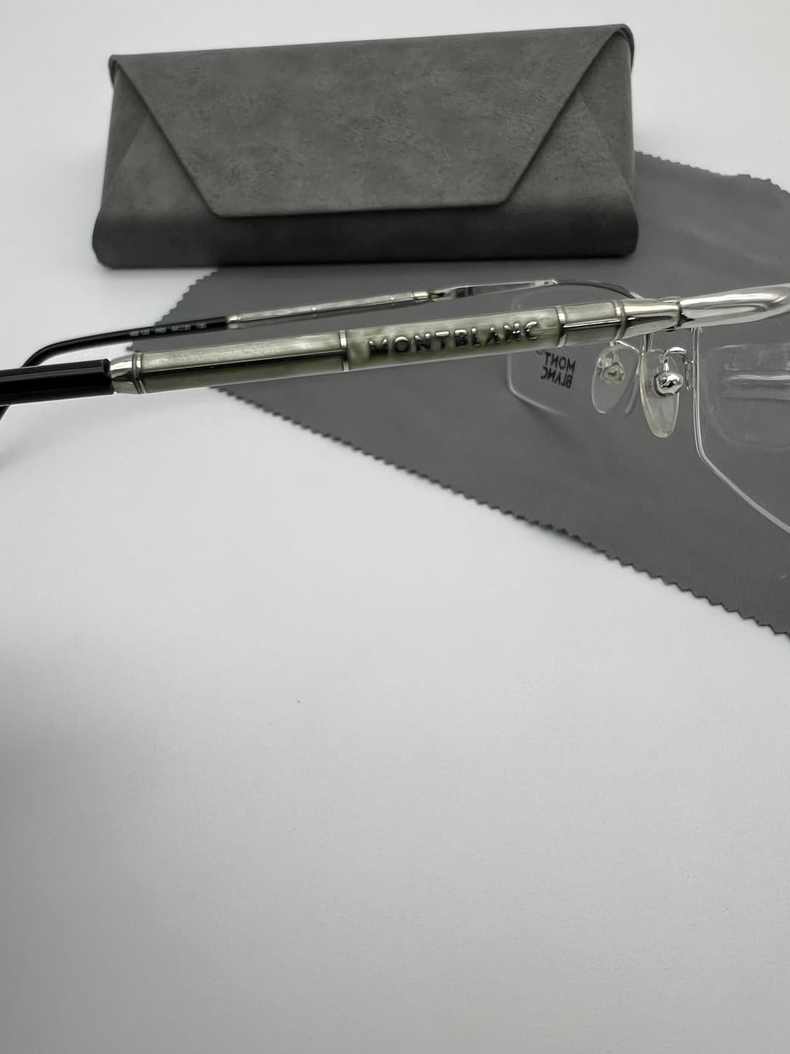 몽블랑 MONTBLANC 직사각 반무테 안경 MB122 H60 상품이미지8