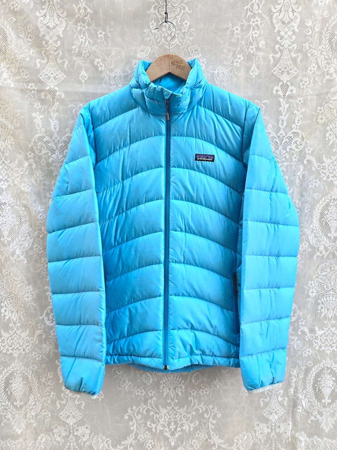 파타고니아 경량 구스 패딩 상품이미지1