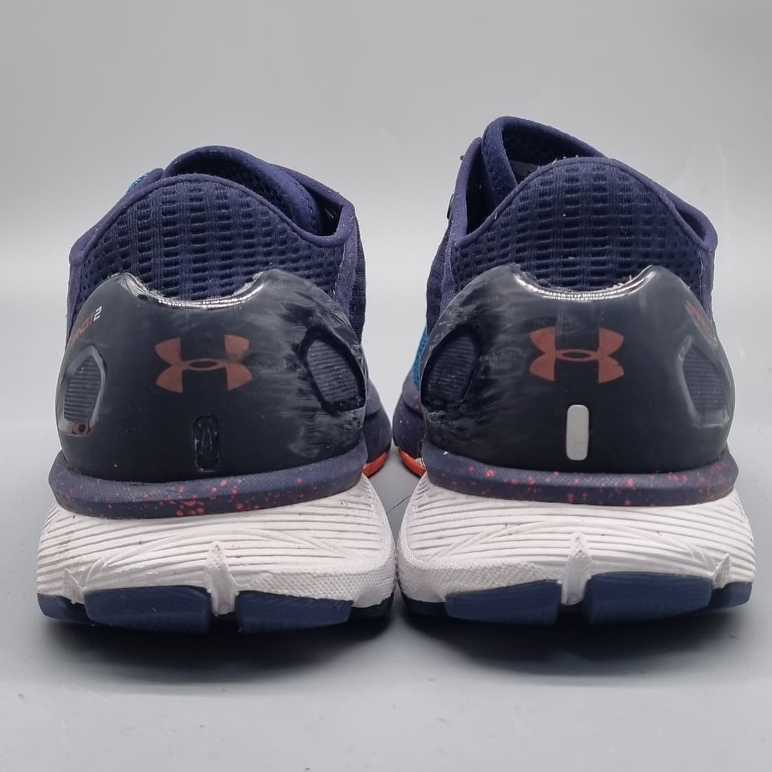 언더아머 차지드 밴딧2 남성런닝화270 상품이미지4