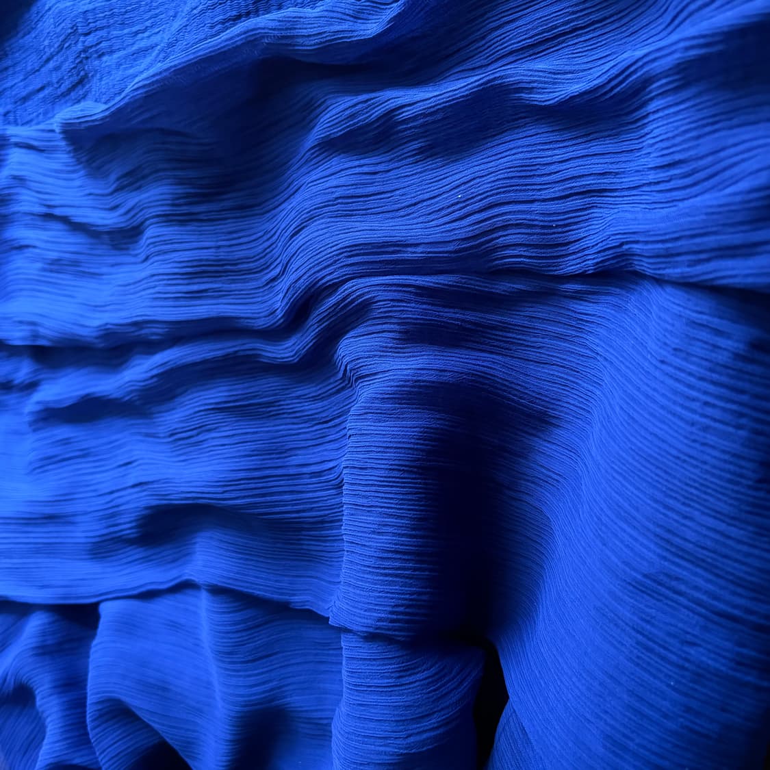 Wavy Shirring Docking Wrinkle Blouse 상품이미지8