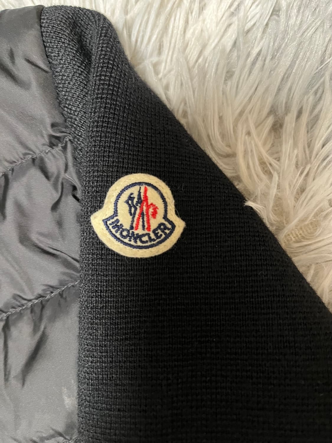 몽클레어 김현우 니트패딩 상품이미지3