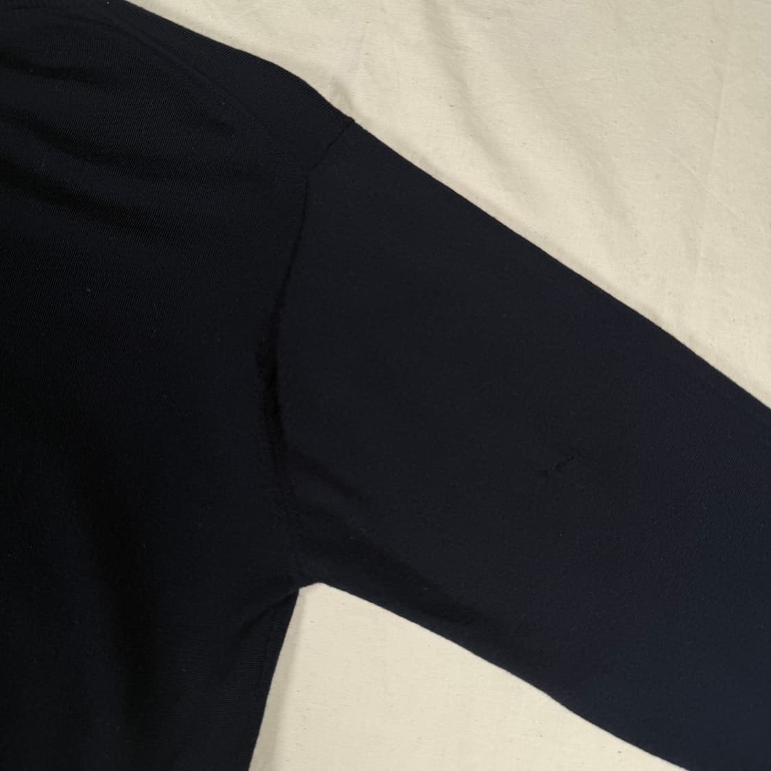 톰브라운 사선완장 니트 스웨터 상품이미지7