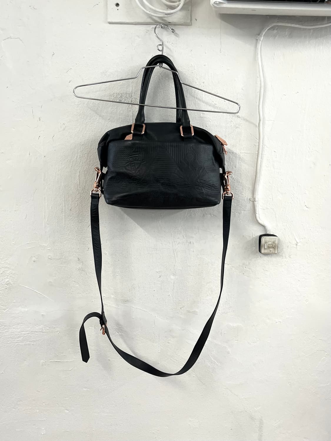 비비안웨스트우드 오알비 레더 크로스백 상품이미지10