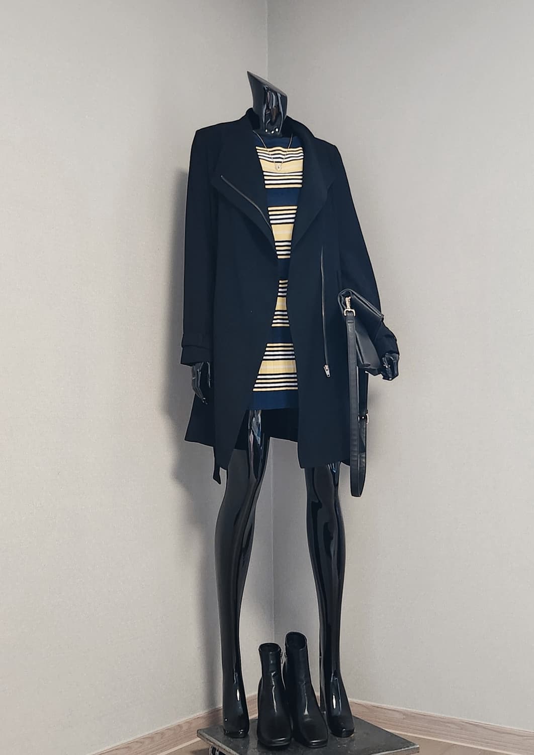 블랙  트렌치코트 상품이미지1