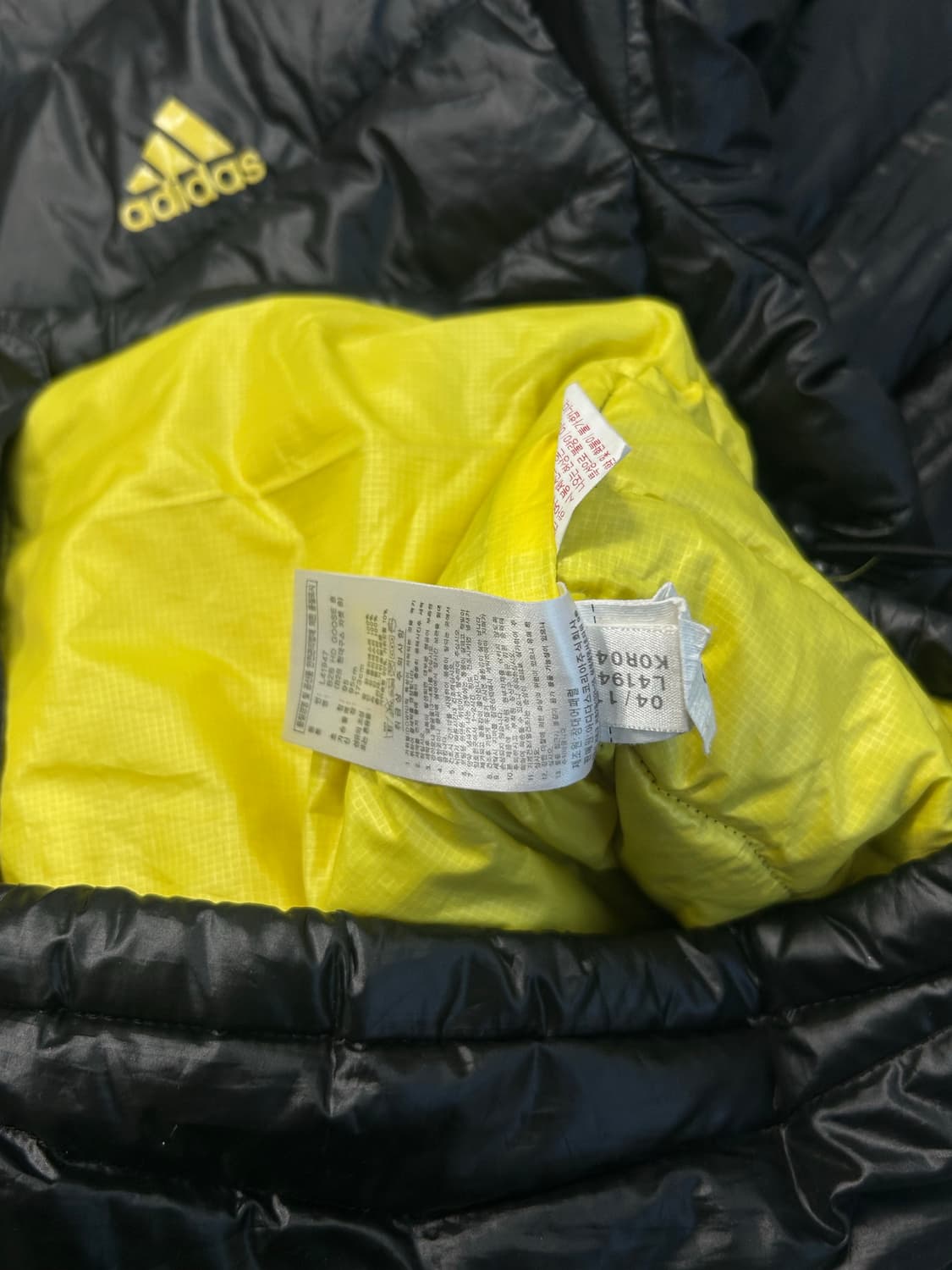 아디다스 유광 블랙 경량패딩 M 상품이미지6