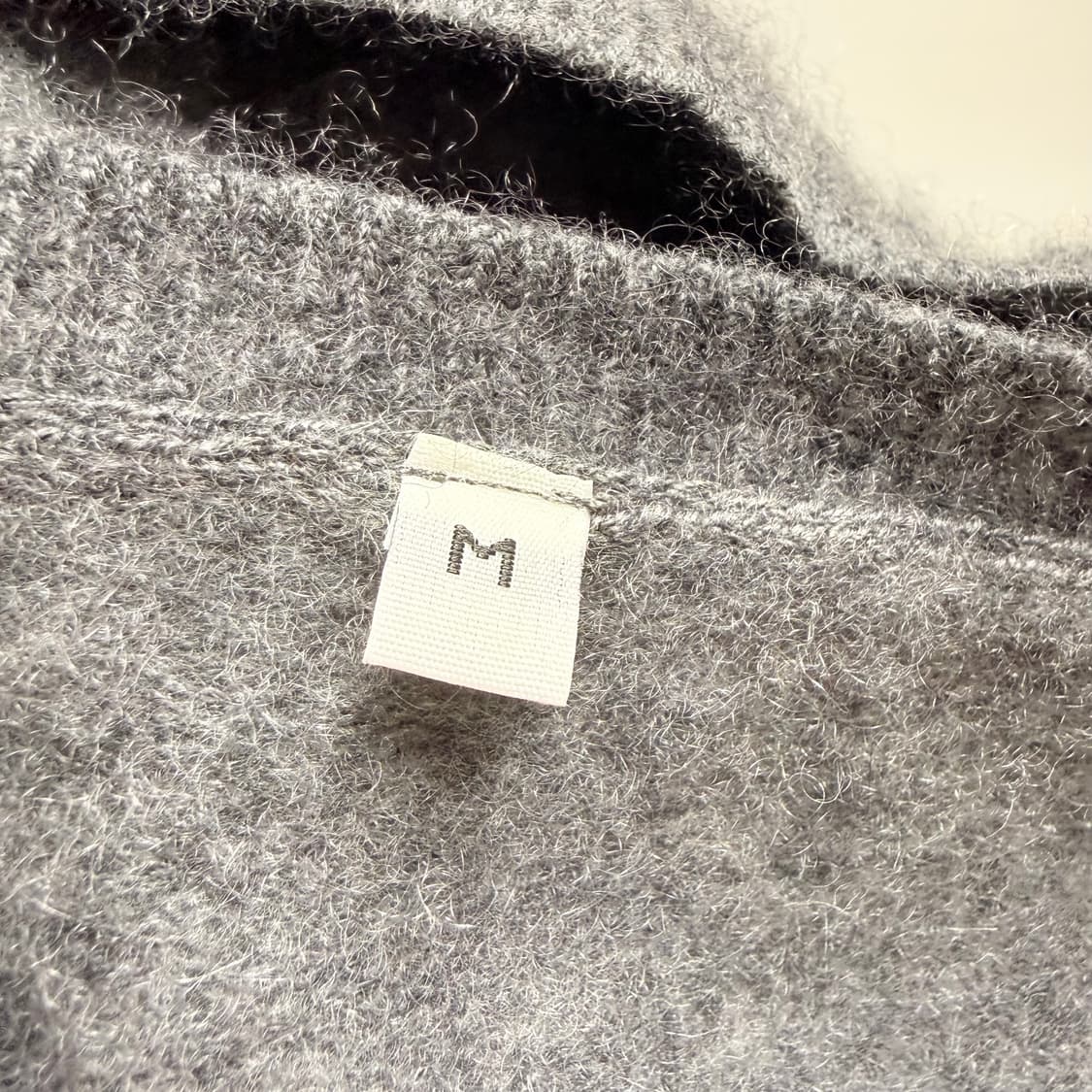 [캐시미어 100%] 그레이 브이넥 니트 M 상품이미지4