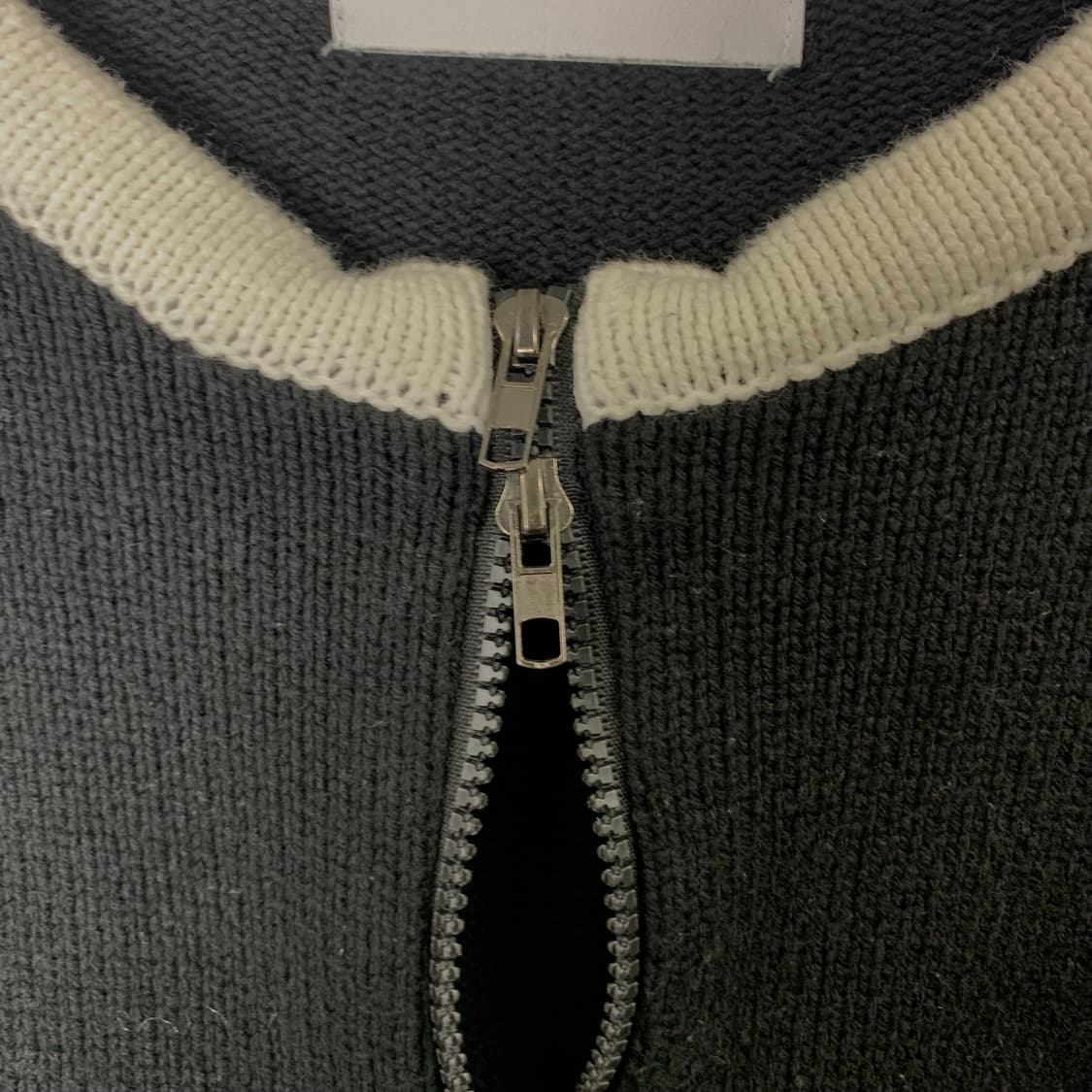 엑스톤즈 스포티 라운드 니트집업 상품이미지4