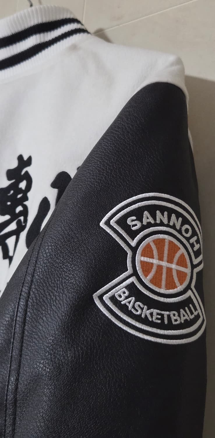 슬램덩크 산왕공고 야구점퍼 M사이즈
택포 상품이미지7